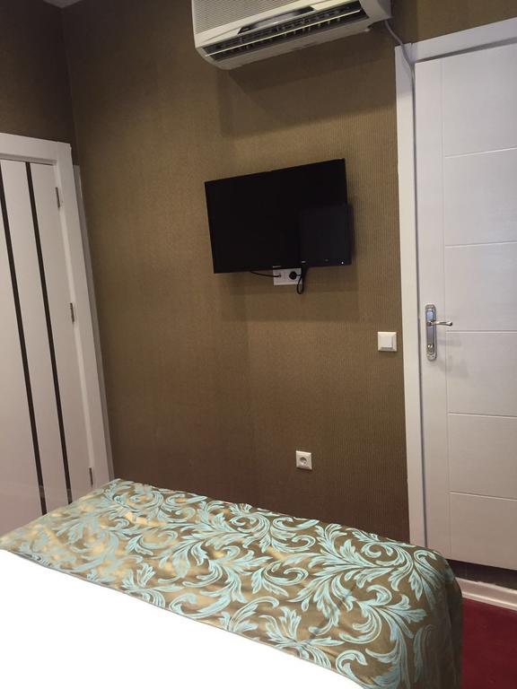 Atasehir Palace Hotel & Conference Истанбул Екстериор снимка
