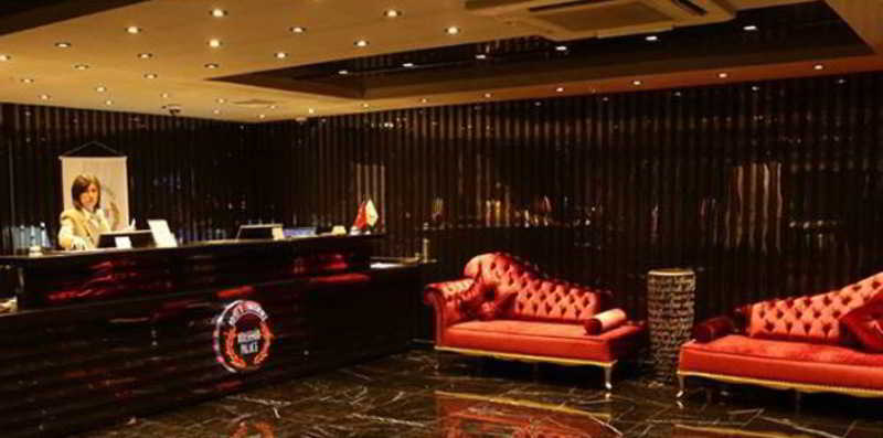 Atasehir Palace Hotel & Conference Истанбул Екстериор снимка